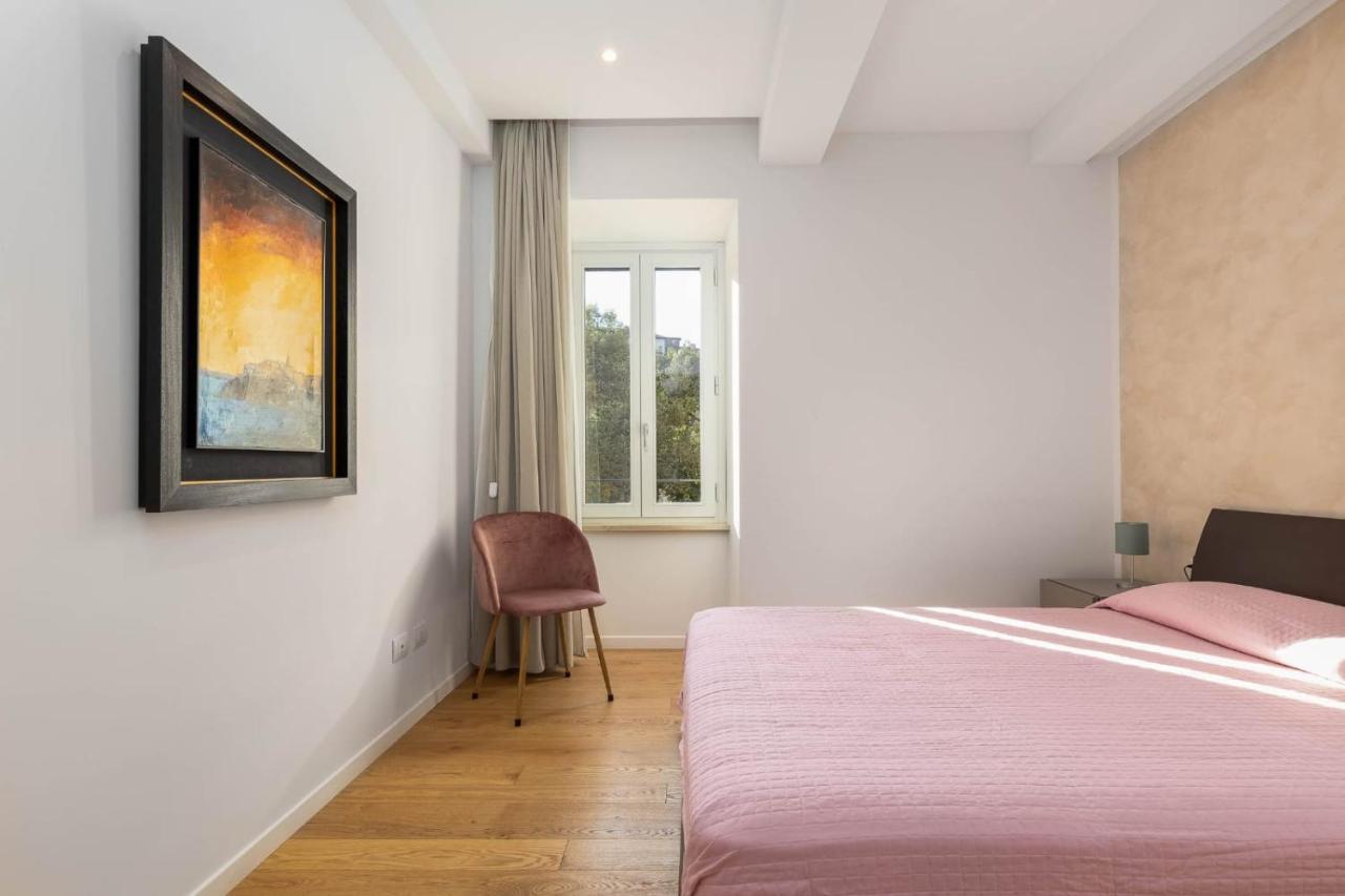 Siena Historic Center Stylish Flat With Balcony! Apartamento Exterior foto